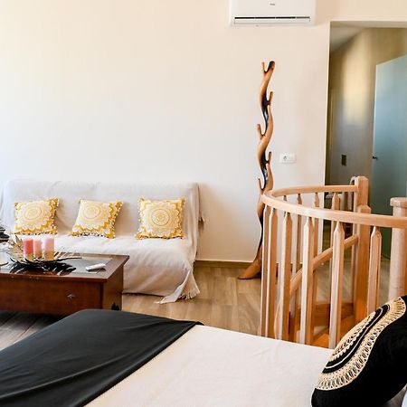 Residence By Georgia Studios Fira  Dış mekan fotoğraf
