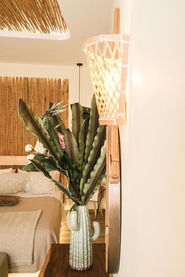 Residence By Georgia Studios Fira  Dış mekan fotoğraf