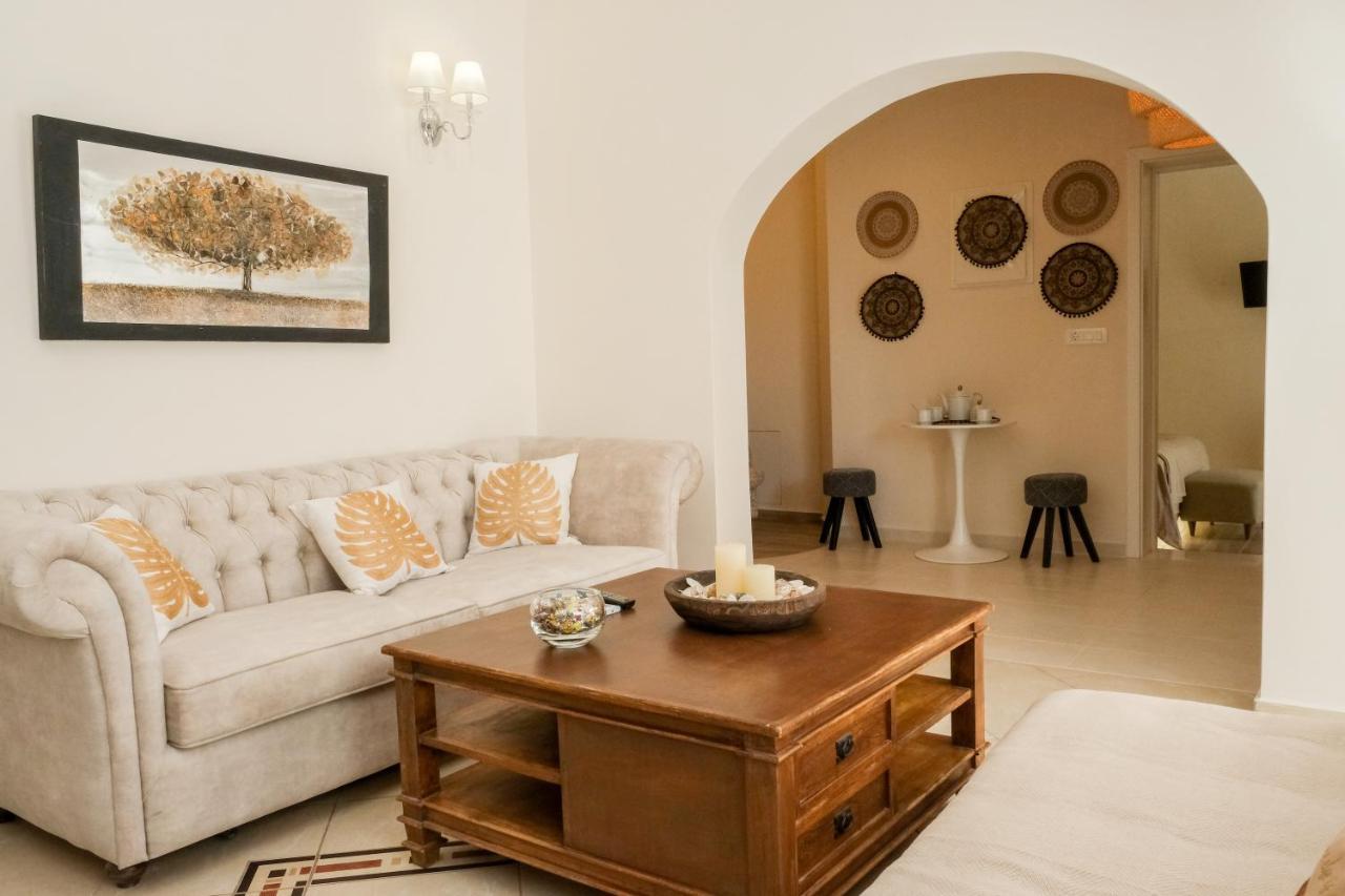 Residence By Georgia Studios Fira  Dış mekan fotoğraf