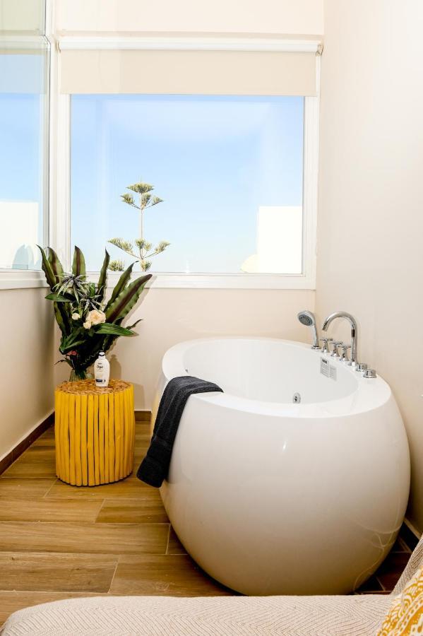 Residence By Georgia Studios Fira  Dış mekan fotoğraf