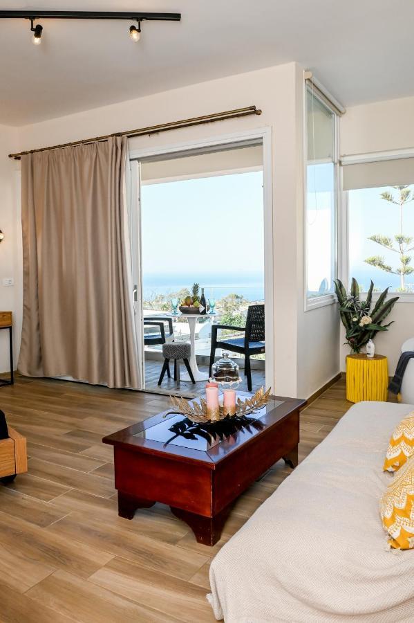 Residence By Georgia Studios Fira  Dış mekan fotoğraf